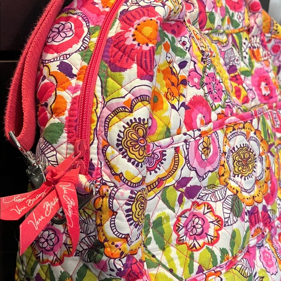 Vera Bradley in “Clementine Floral”Quilted Design Bag. Lots of Room with Strap. - Picture 3 of 12